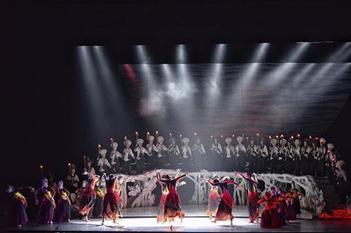 月光下的永恒歌謠——民族歌劇《小河淌水》首演側記